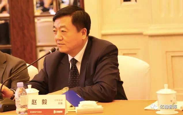 江均地产董事长黄小江