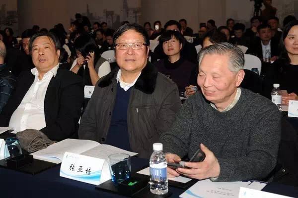 金山老总裘_绿水青山就是金山银山